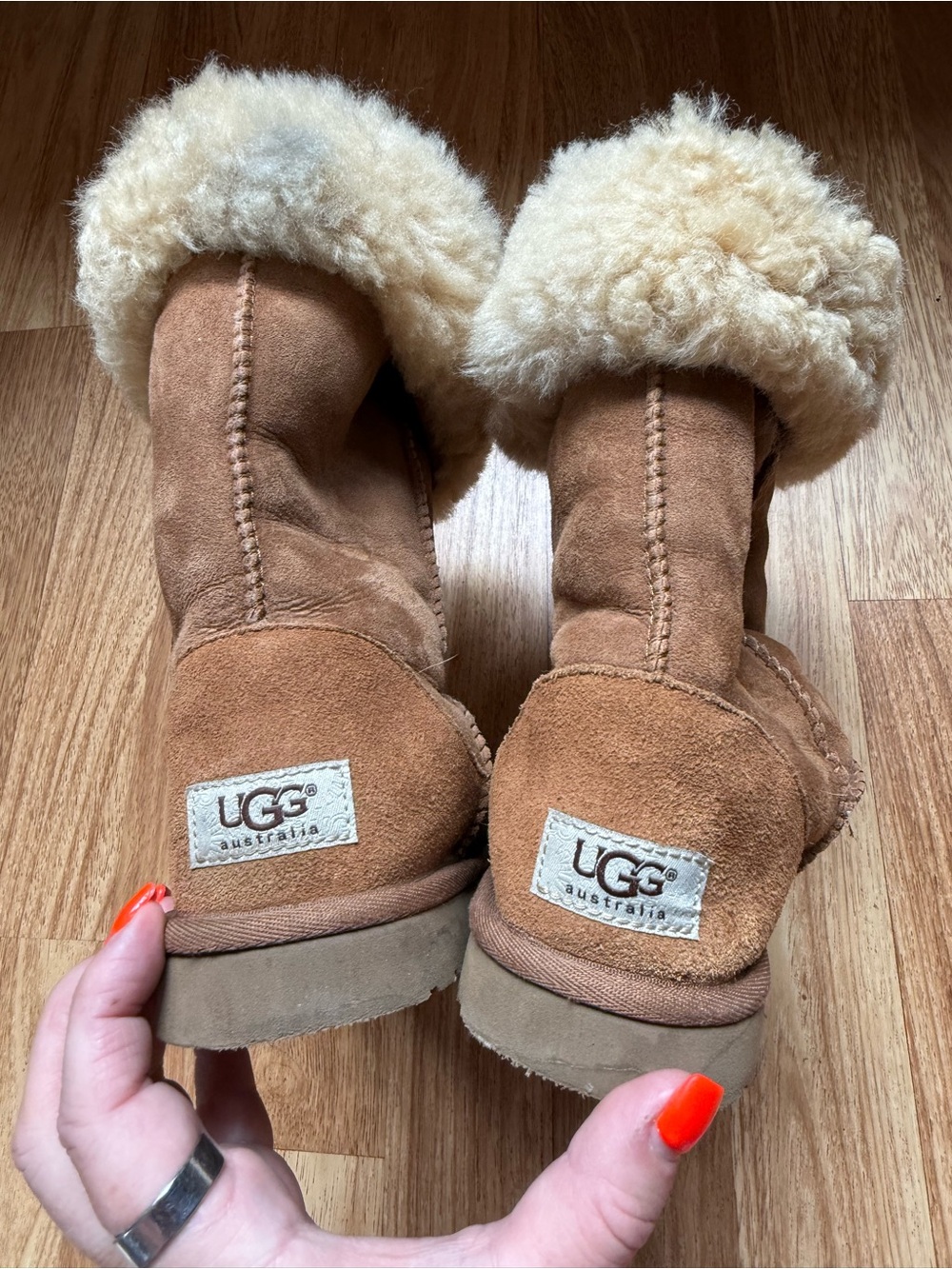 UGG Classic Chestnut Sheepskin Boot - Chestnut